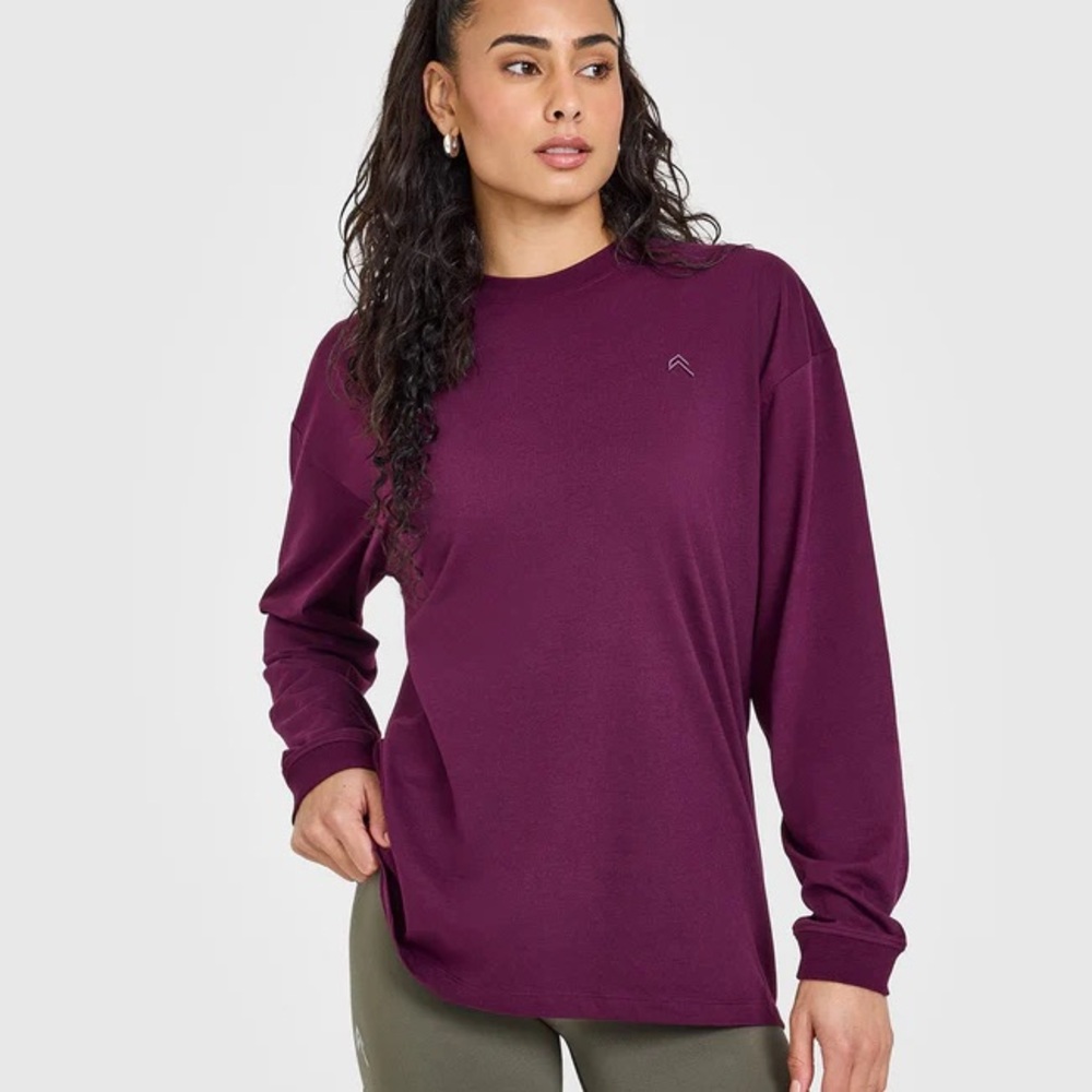 ONER ACTIVE CLASSIC OVERSIZED LIGHTWEIGHT LONG SLEEVE TOP. RIPE FIG